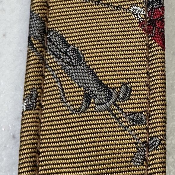 Vintage Countess Mara Tie Golfer On Gold Background 100% Silk Made In USA Logo - Picture 7 of 7